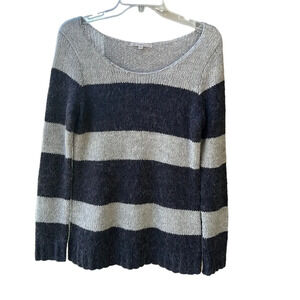 Gap XS Women’s Gray Stripped Scoop Neck. Cozy Alpaca Blend Sweater.